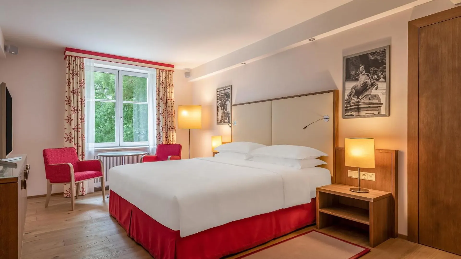 Sheraton Grand Salzburg 5*,